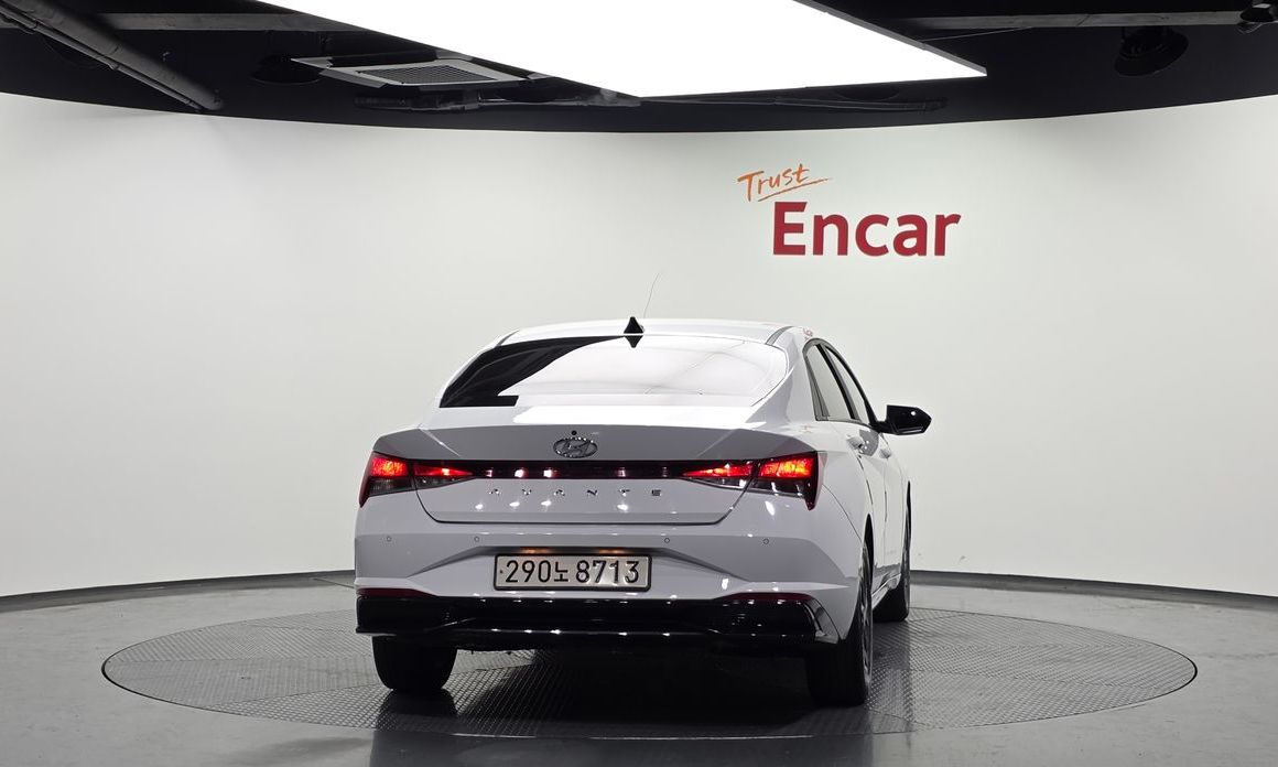 Hyundai AVANTE 2023