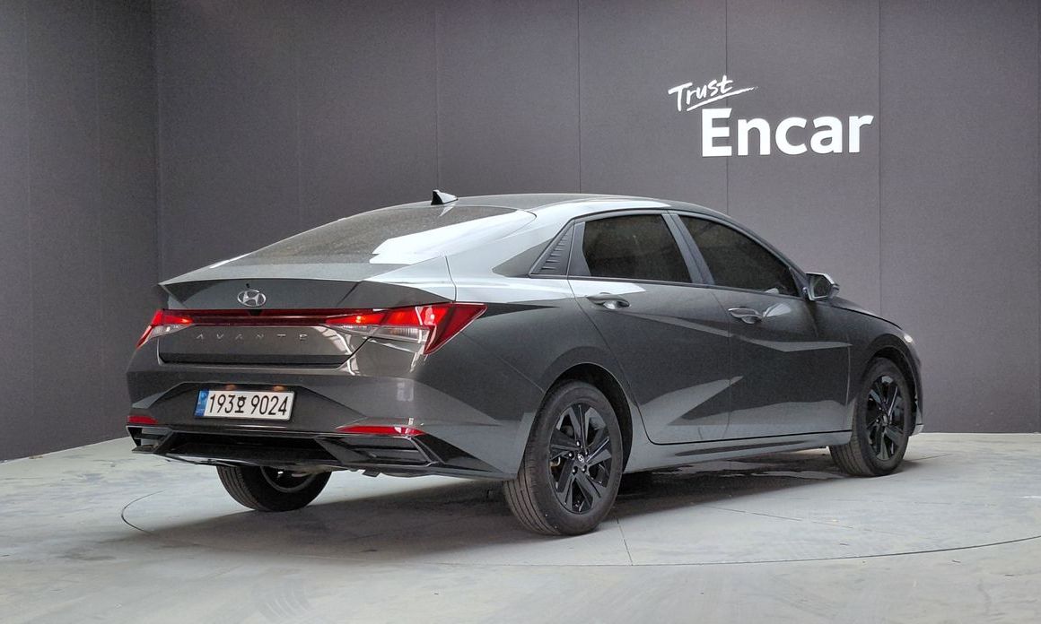 Hyundai AVANTE 2023