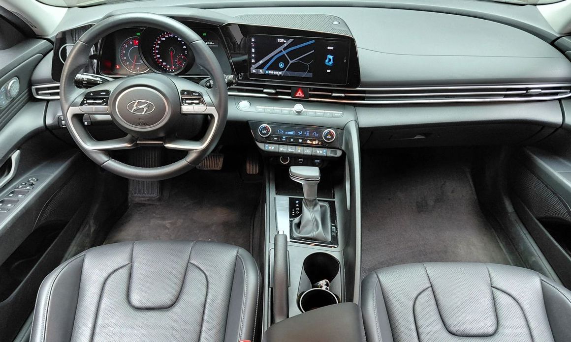 Hyundai AVANTE 2023