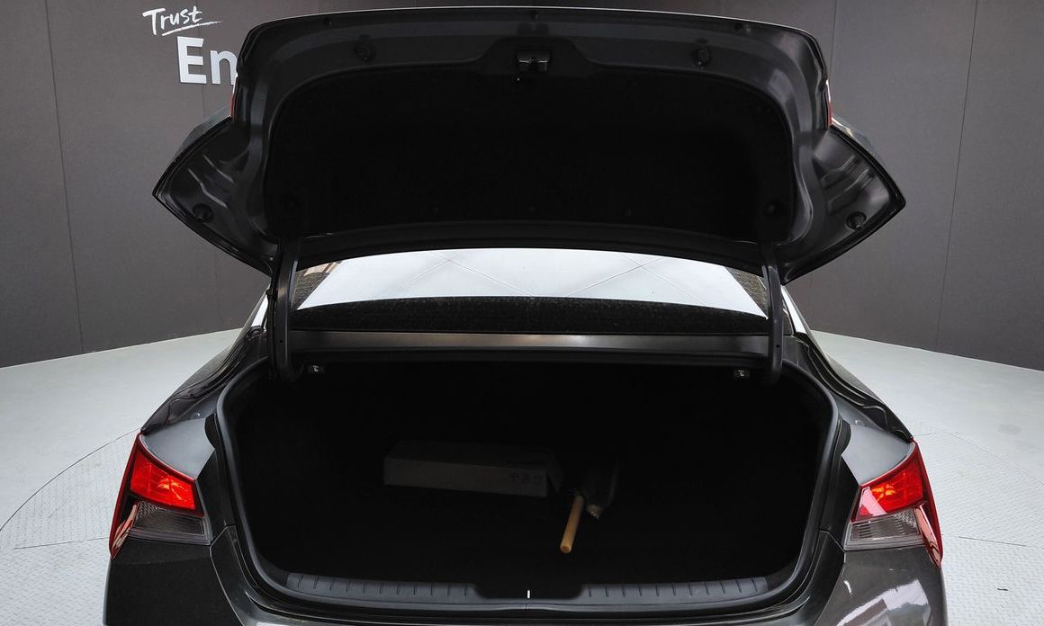 Hyundai AVANTE 2023
