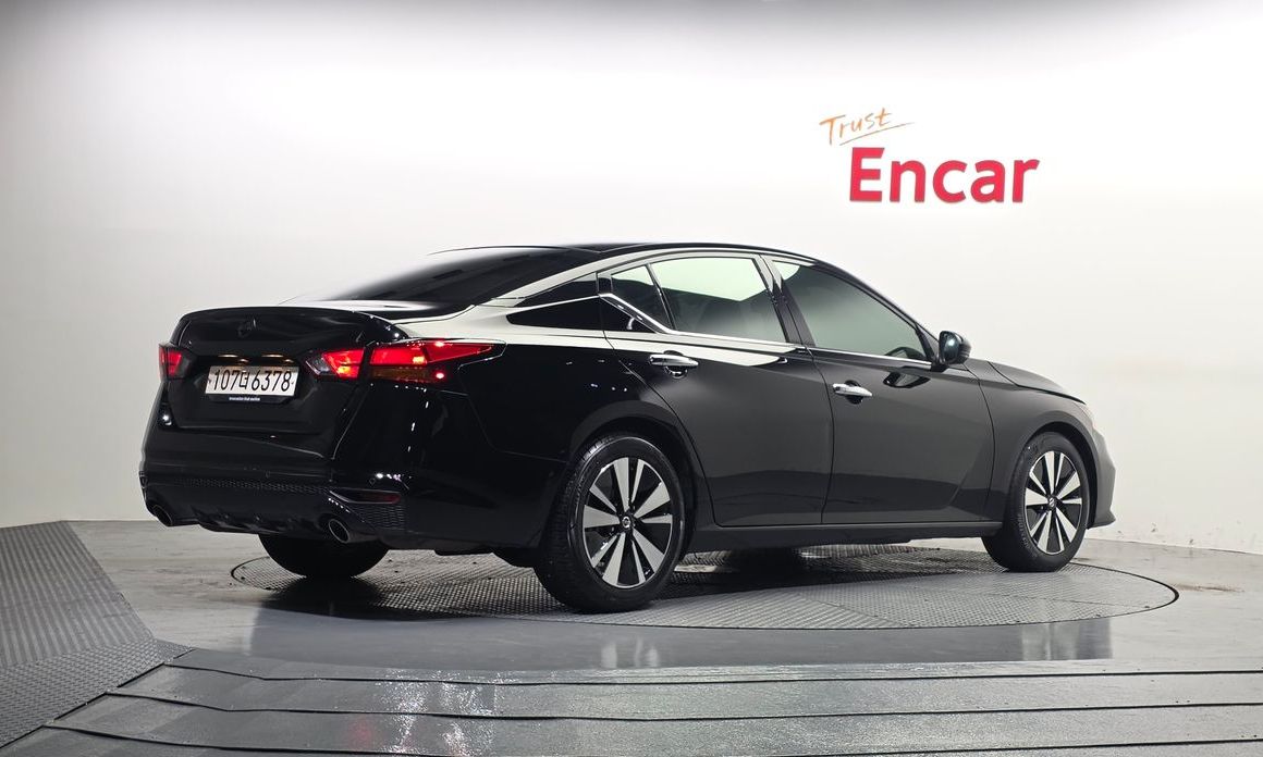 Nissan Altima 2019