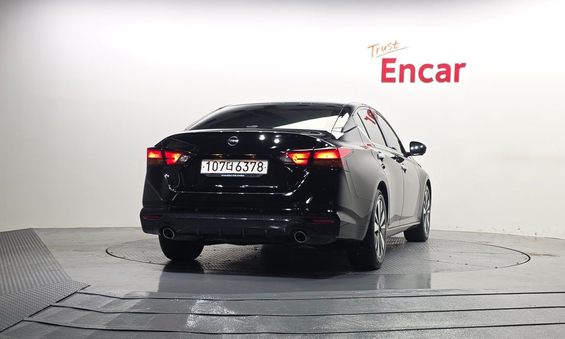 Nissan Altima 2019