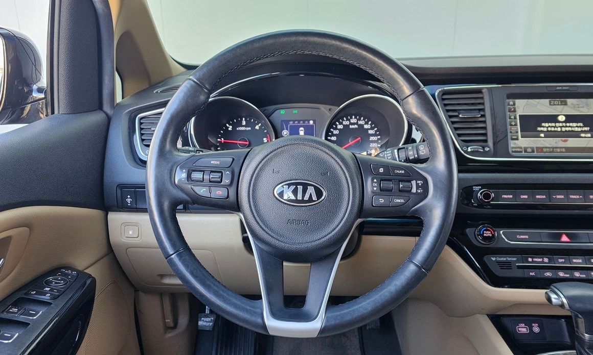 Kia Canival 2017