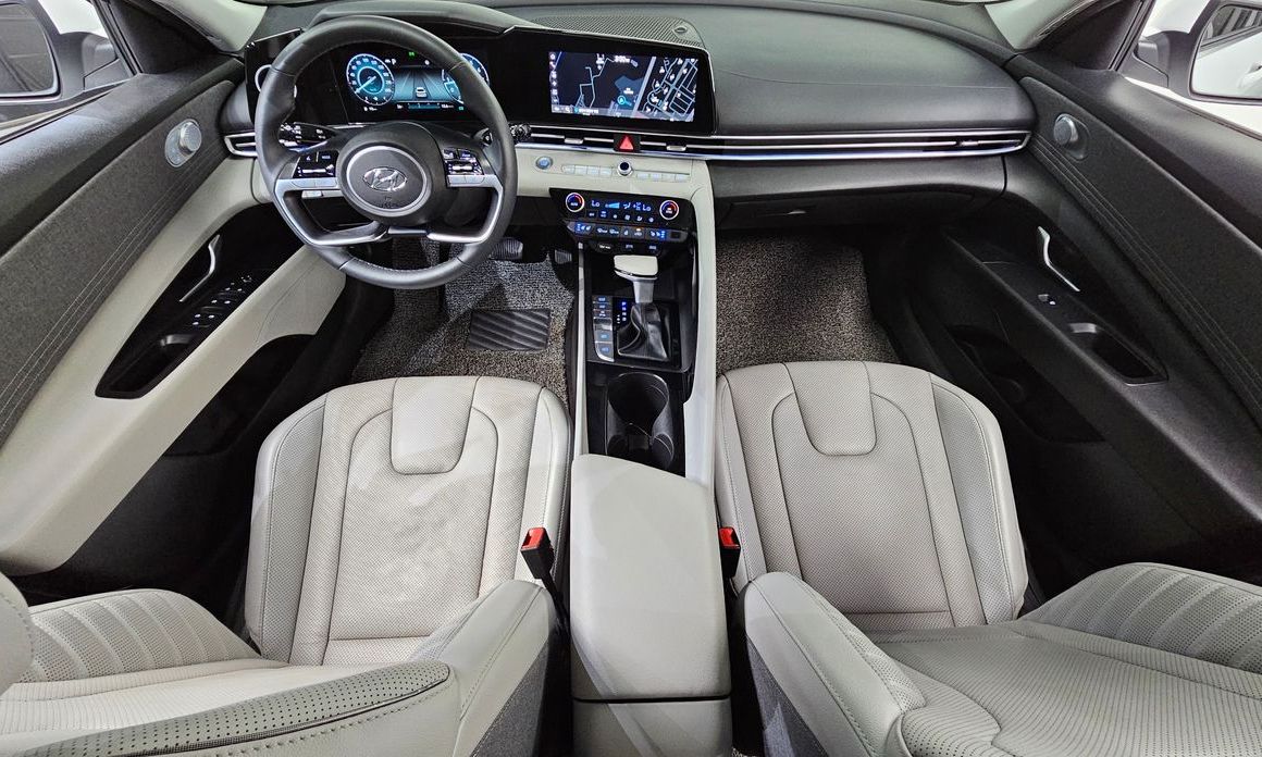 Hyundai AVANTE 2021
