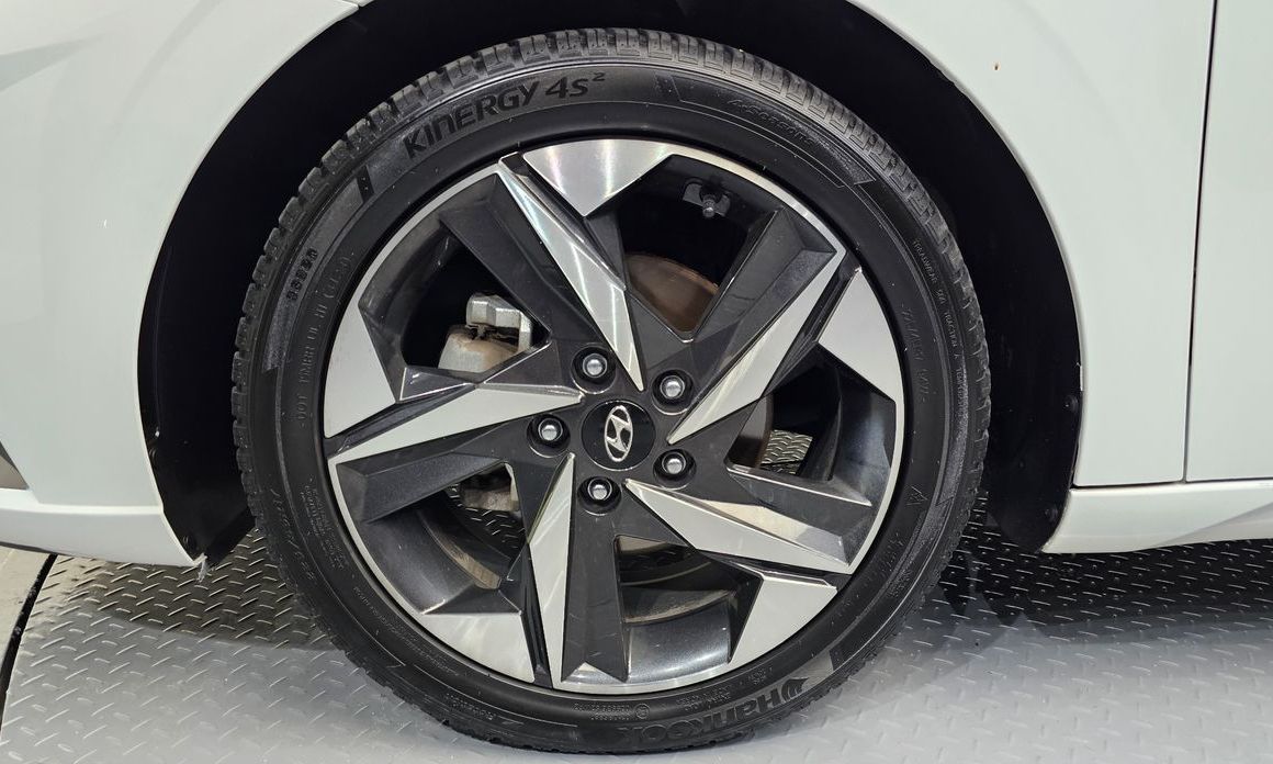 Hyundai AVANTE 2021