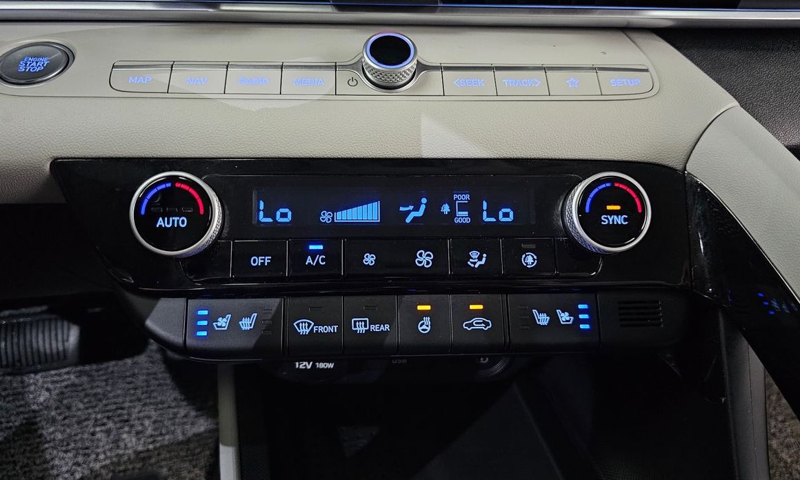 Hyundai AVANTE 2021