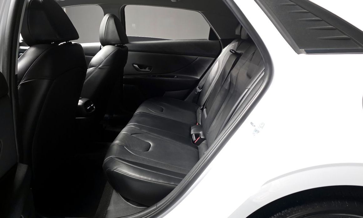 Hyundai AVANTE 2021