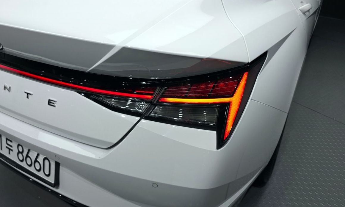 Hyundai AVANTE 2021