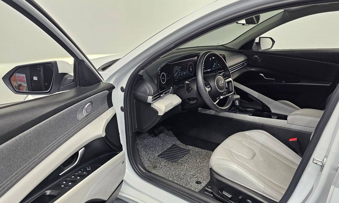 Hyundai AVANTE 2021