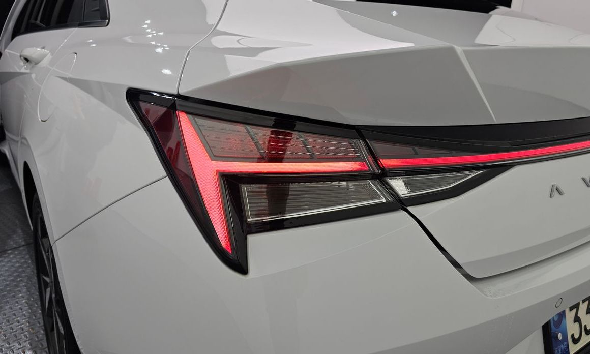Hyundai AVANTE 2021