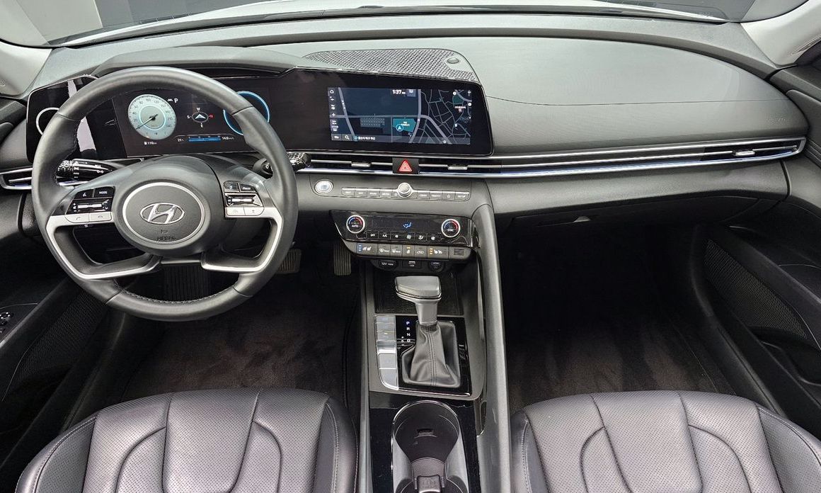 Hyundai AVANTE 2021