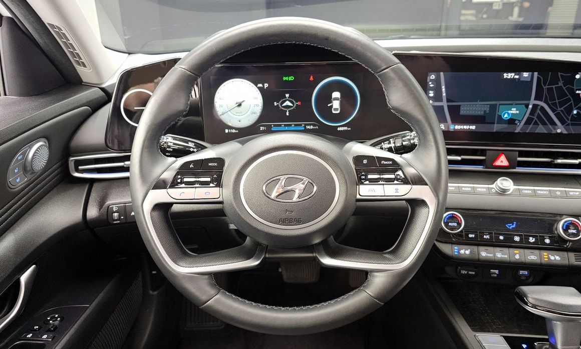 Hyundai AVANTE 2021