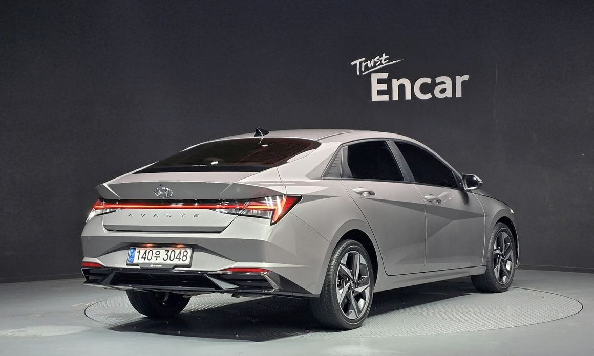 Hyundai AVANTE 2021