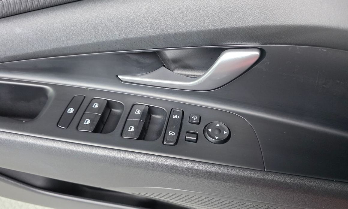 Hyundai AVANTE 2022