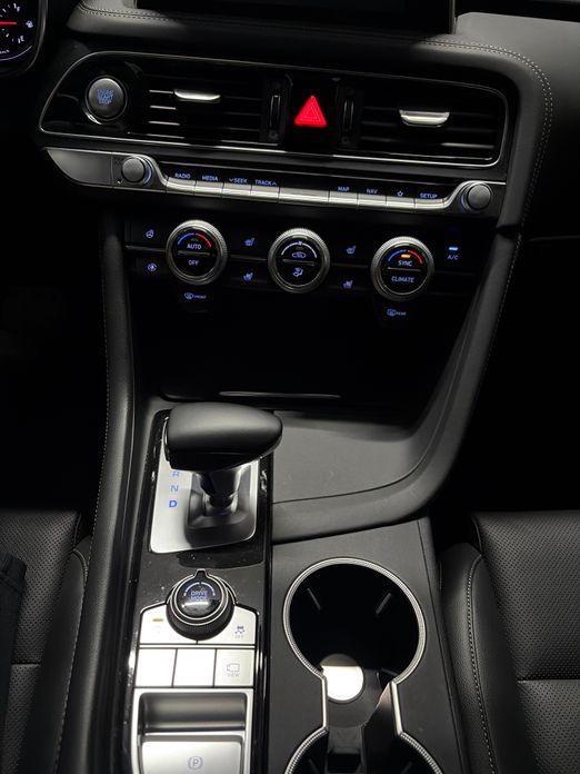 Genesis G70 2020