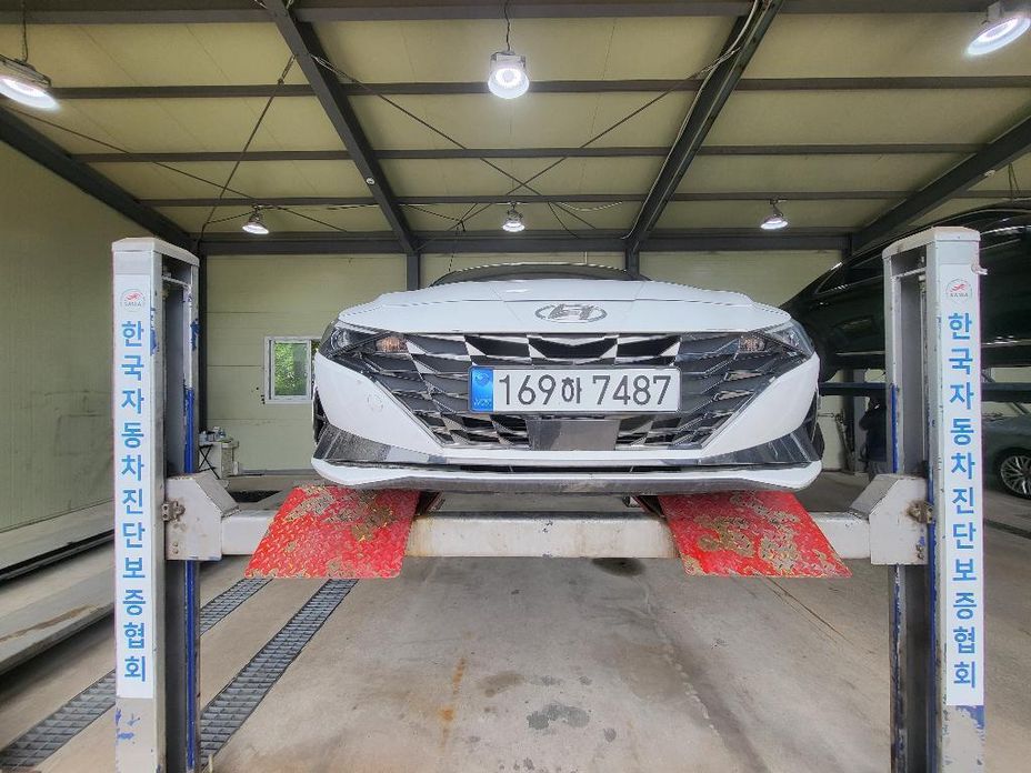 Hyundai AVANTE 2023