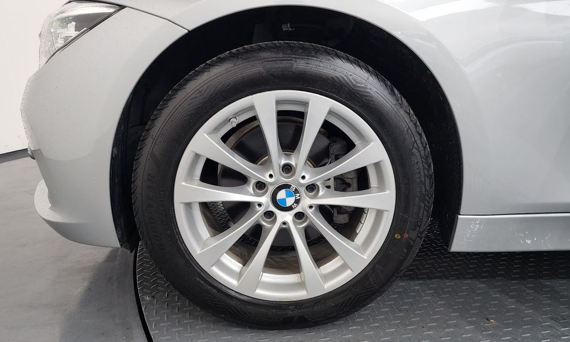 BMW 3-Series 2018