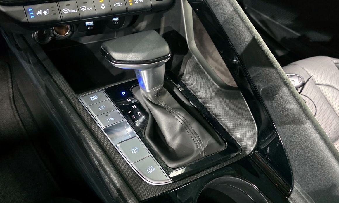 Hyundai AVANTE 2025