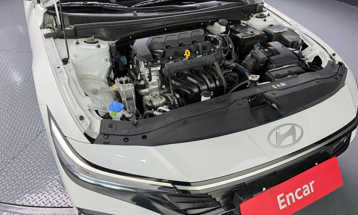 Hyundai AVANTE 2025