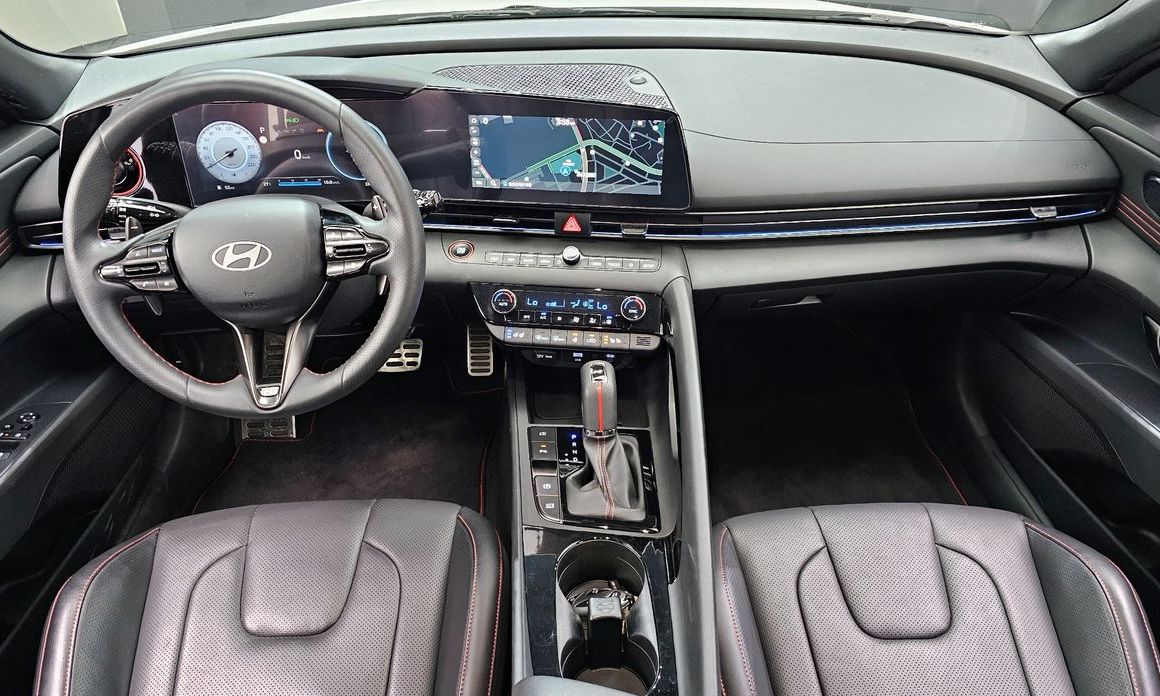 Hyundai AVANTE 2024