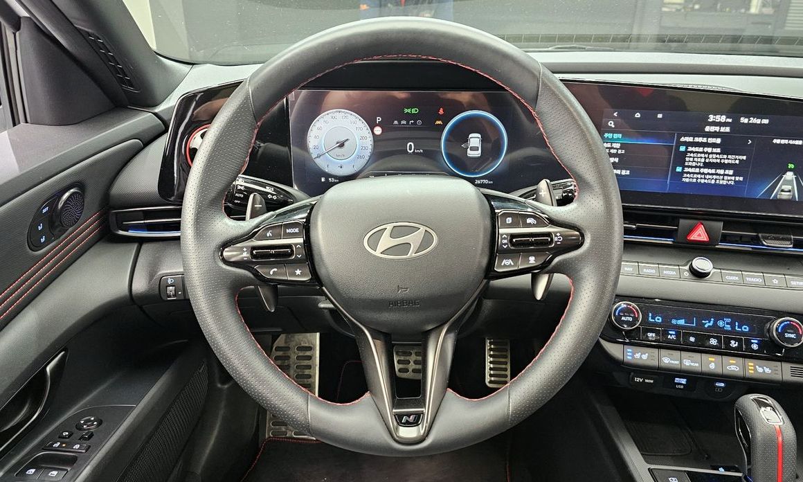 Hyundai AVANTE 2024
