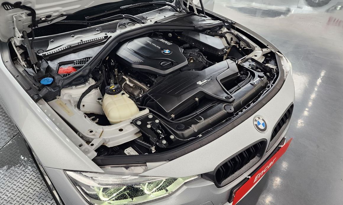 BMW 3-Series 2018
