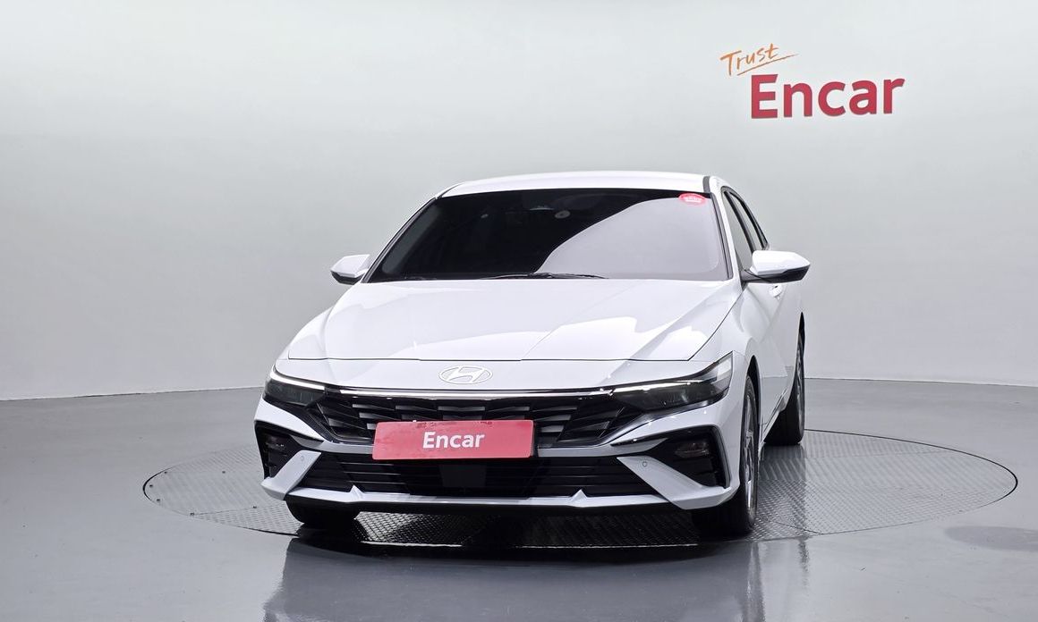 Hyundai AVANTE 2025