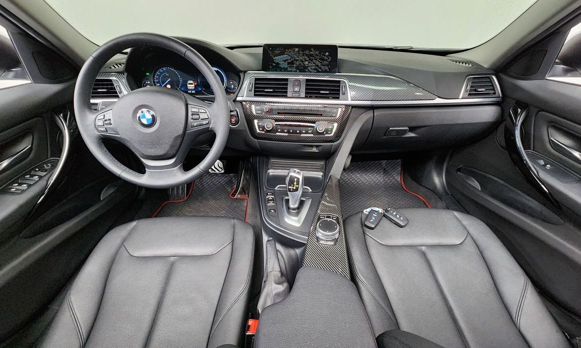BMW 3-Series 2018