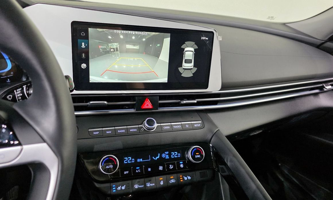 Hyundai AVANTE 2025