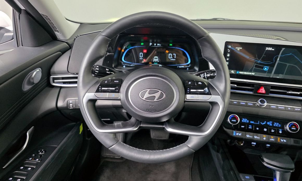 Hyundai AVANTE 2025