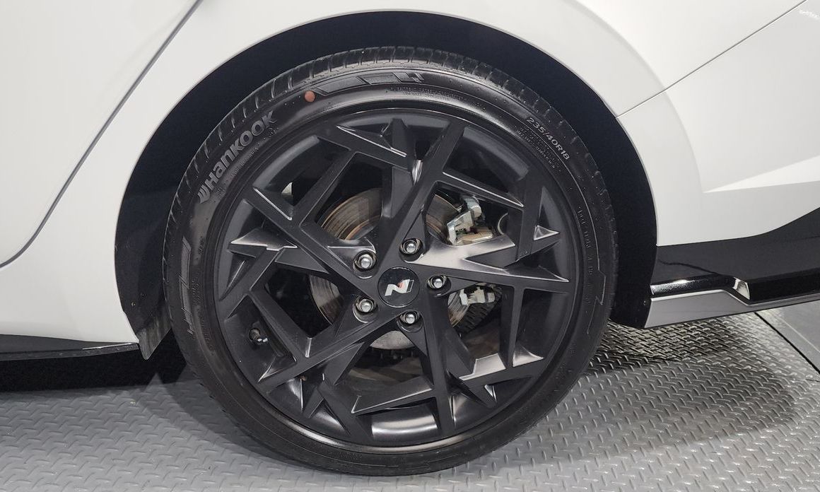 Hyundai AVANTE 2025