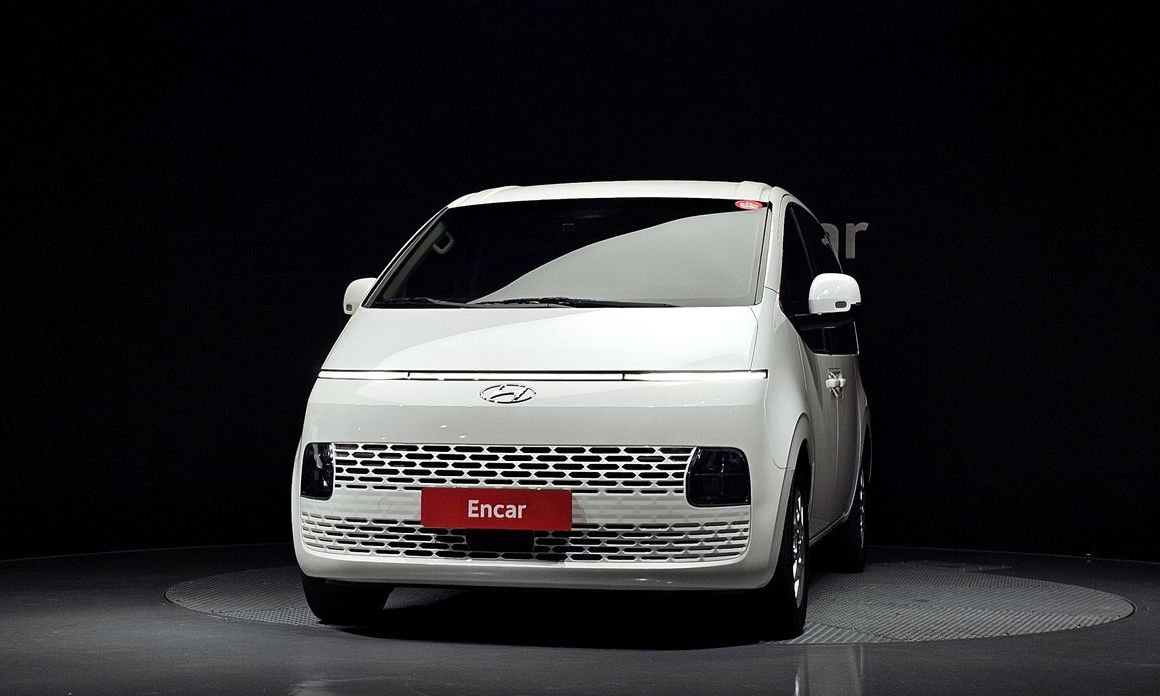 Hyundai Staria 2023
