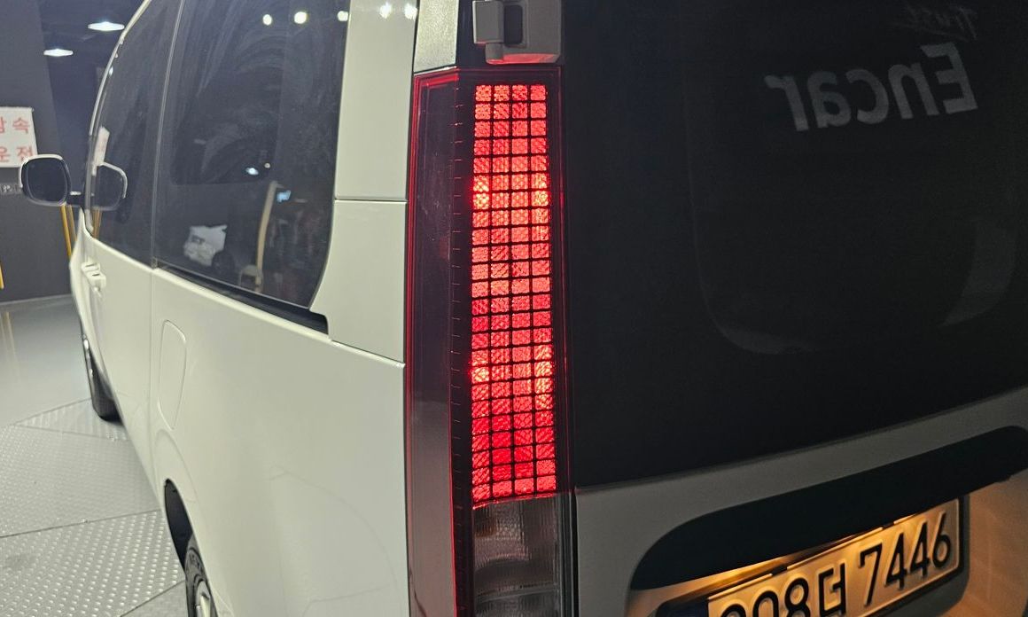 Hyundai Staria 2023