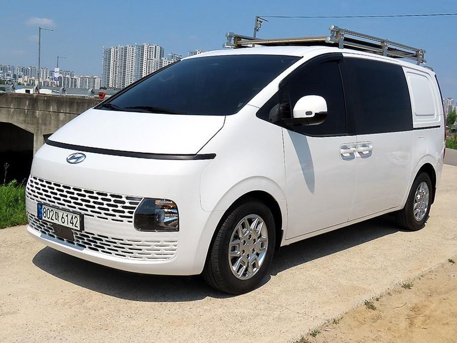 Hyundai Staria 2022