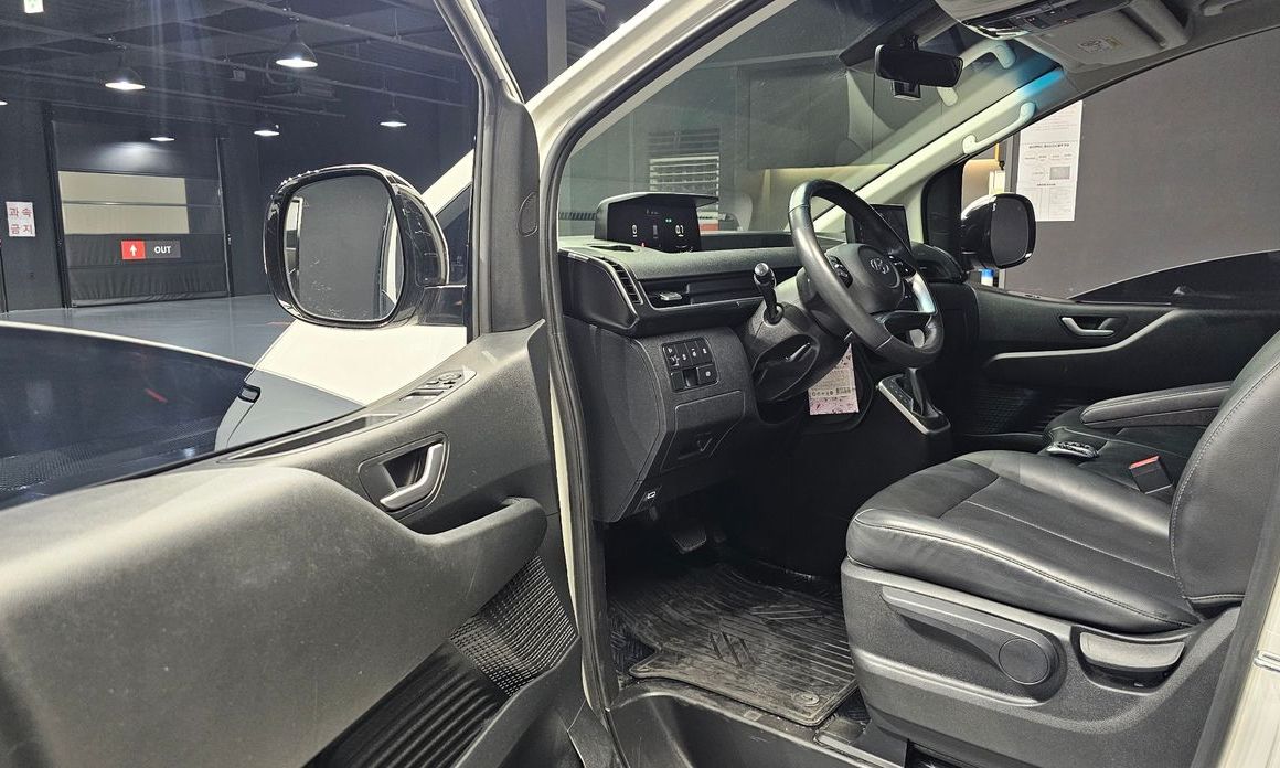 Hyundai Staria 2023