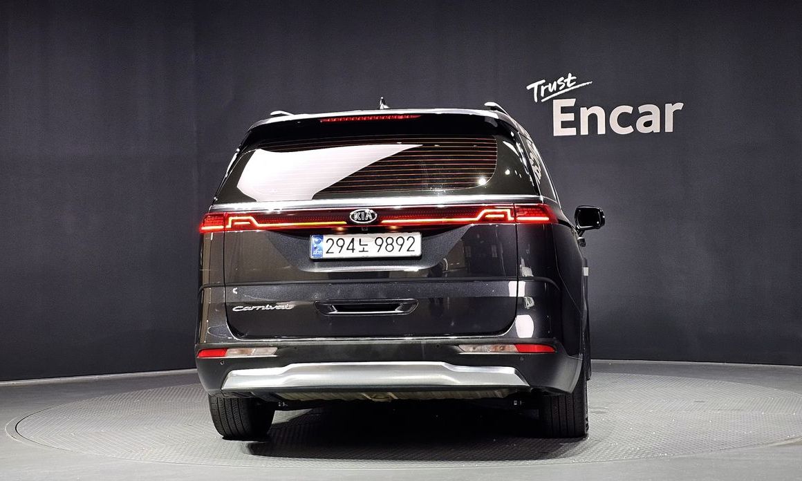 Kia Canival 2021