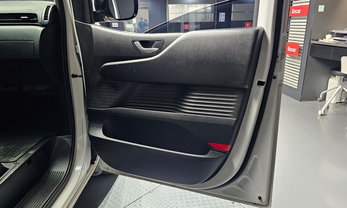 Hyundai Staria 2023