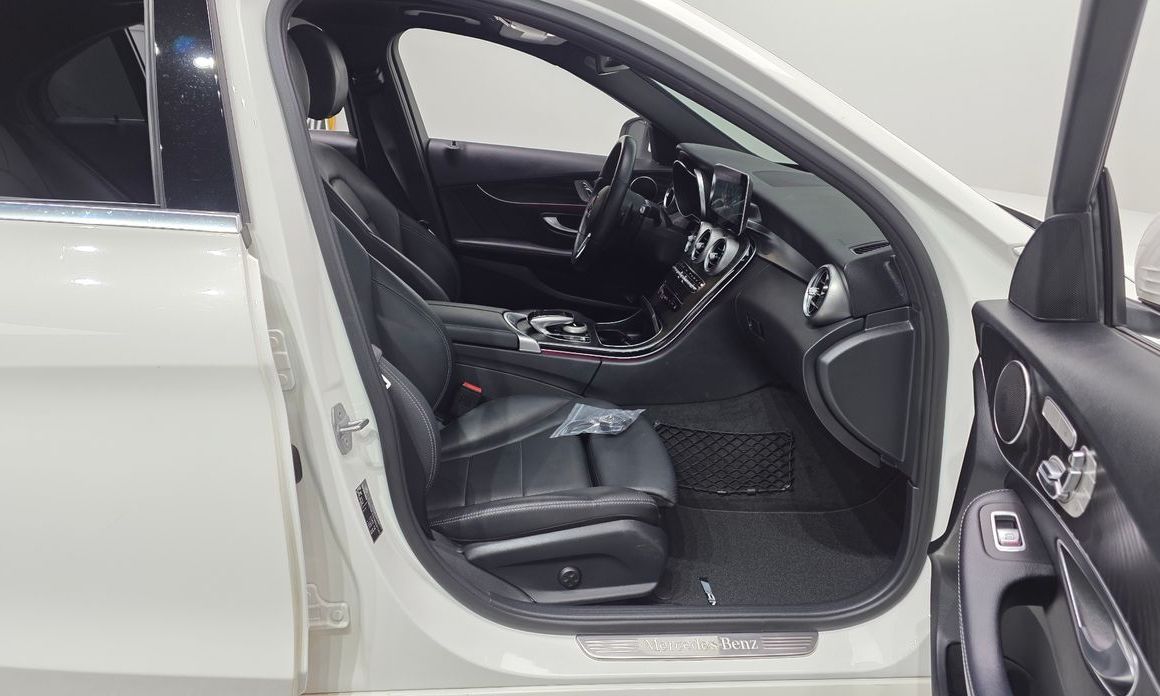 Mercedes-Benz C-Class 2019