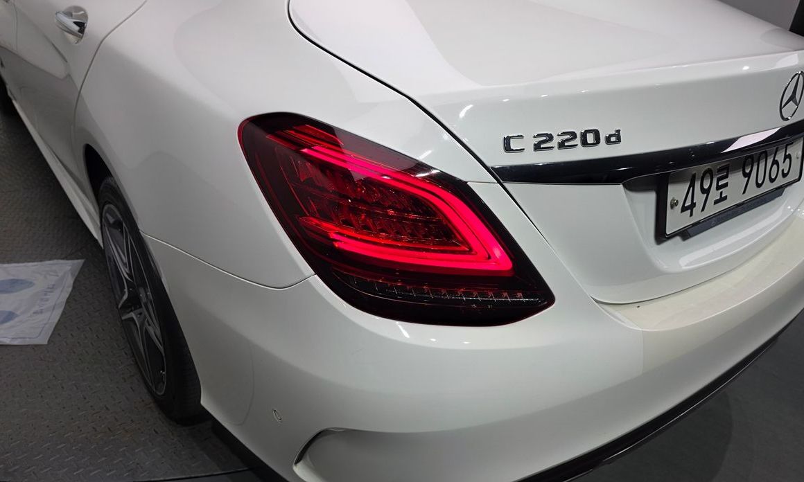 Mercedes-Benz C-Class 2019