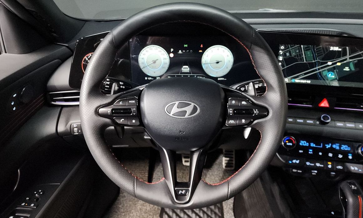 Hyundai AVANTE 2025