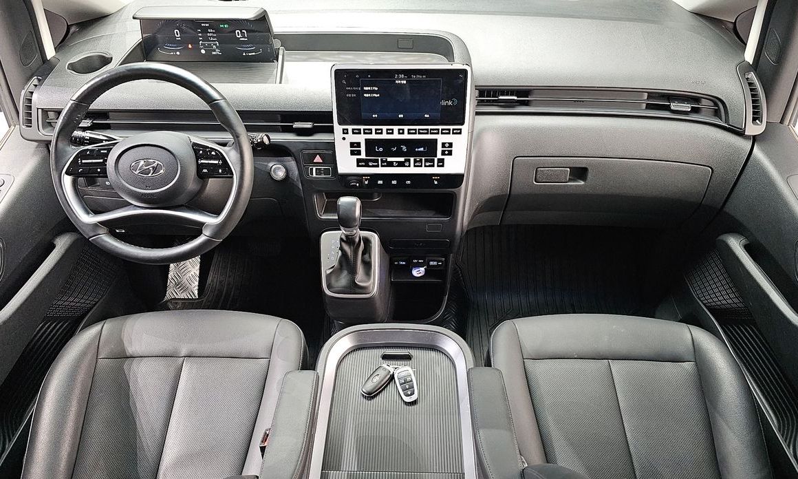 Hyundai Staria 2023
