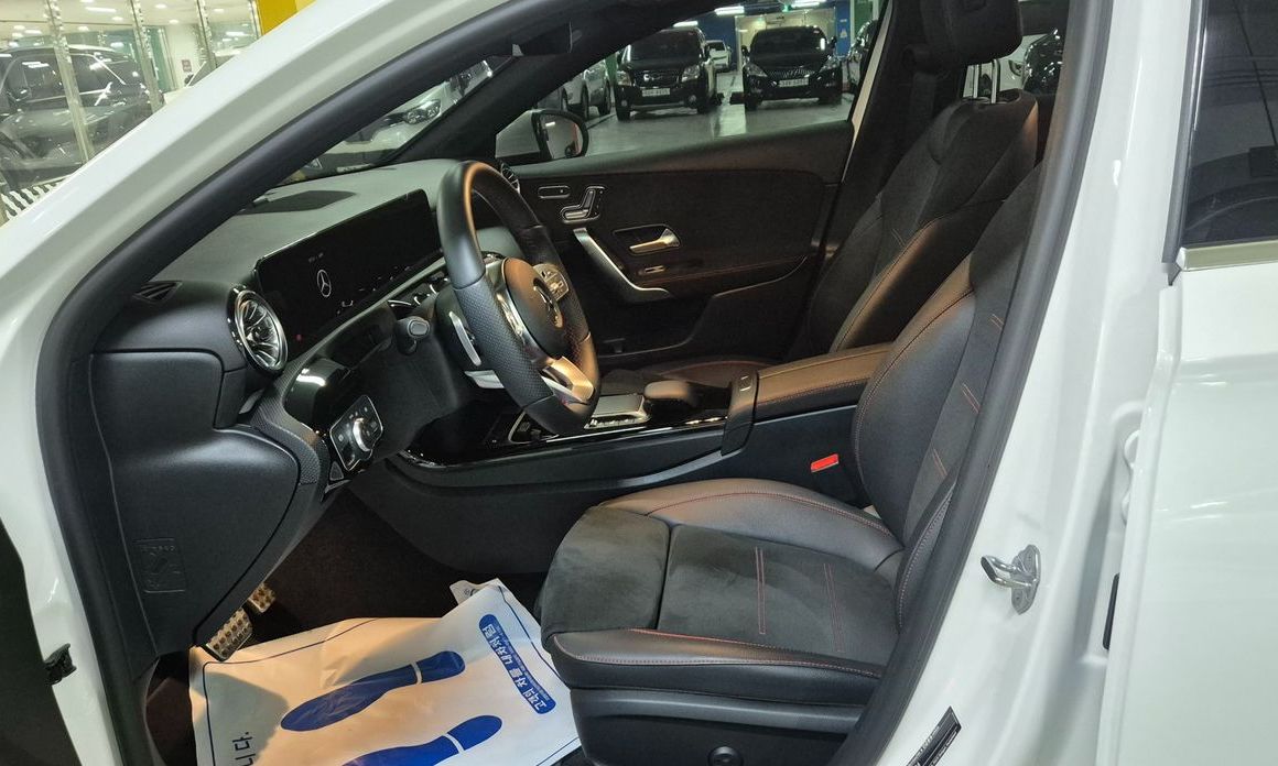 Mercedes-Benz A-Class 2023