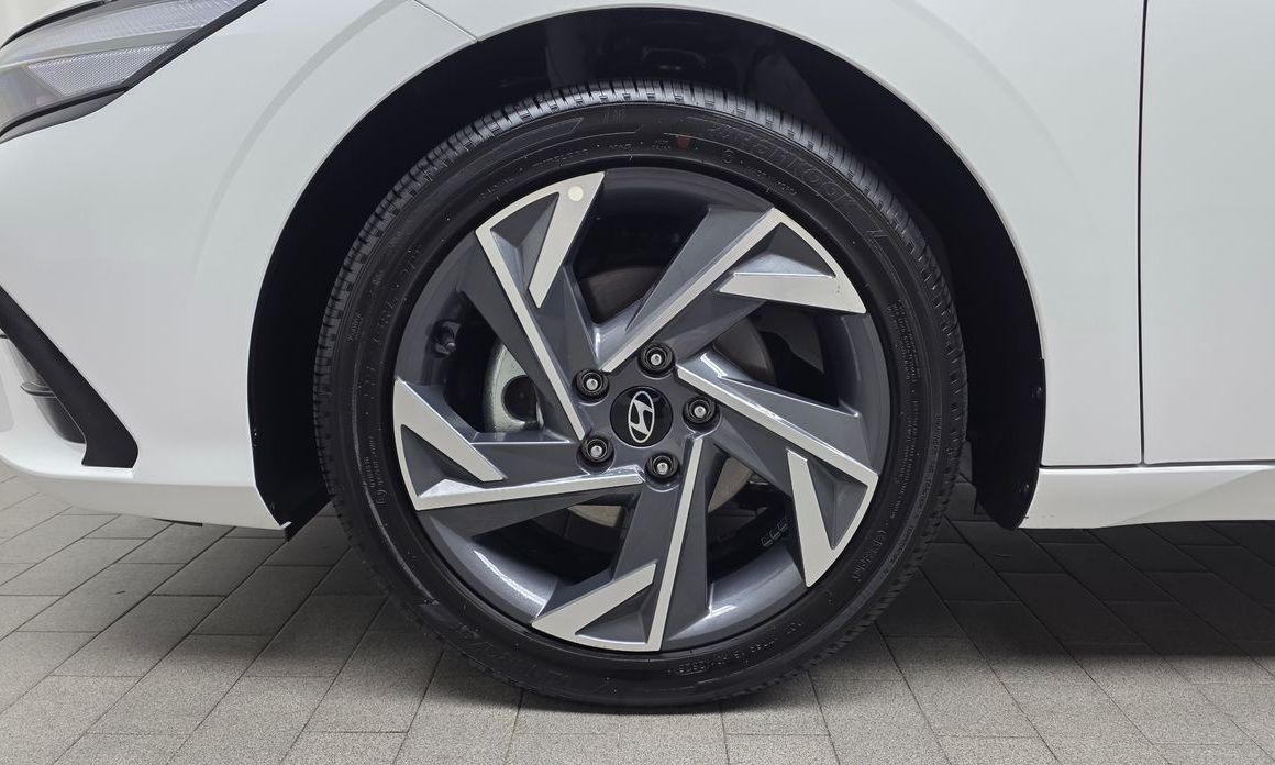 Hyundai AVANTE 2026