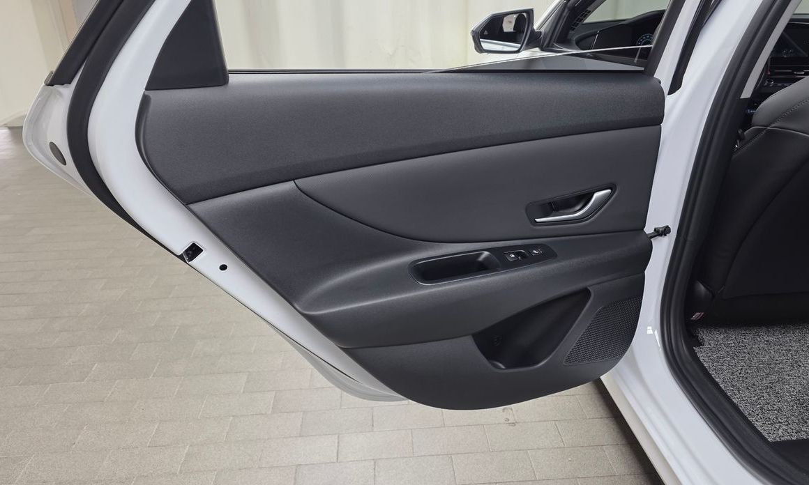 Hyundai AVANTE 2026