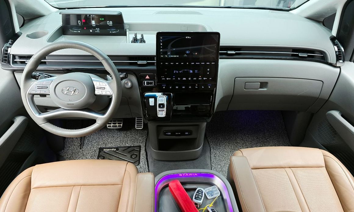 Hyundai Staria 2023