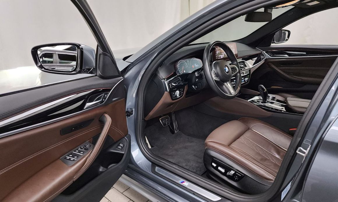BMW 5-Series 2019