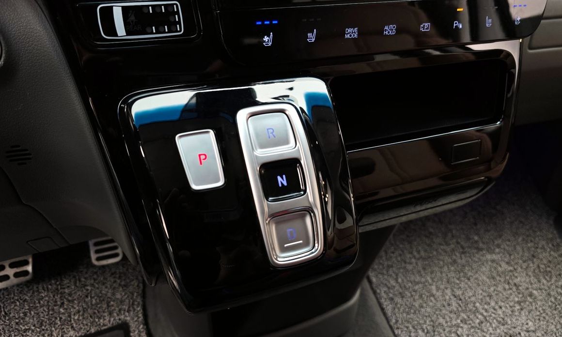 Hyundai Staria 2023