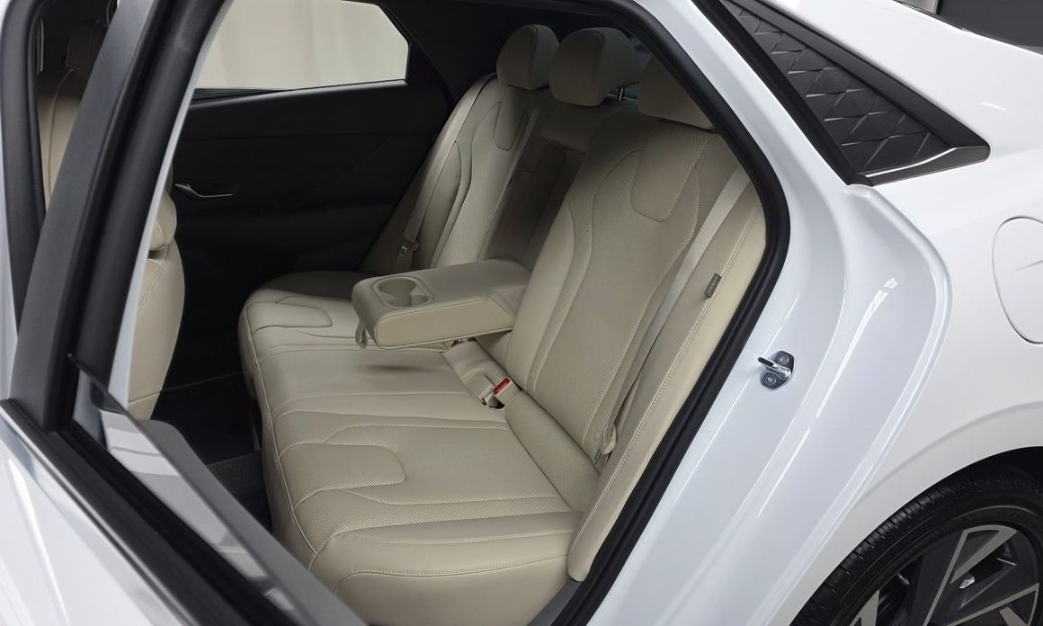 Hyundai AVANTE 2026