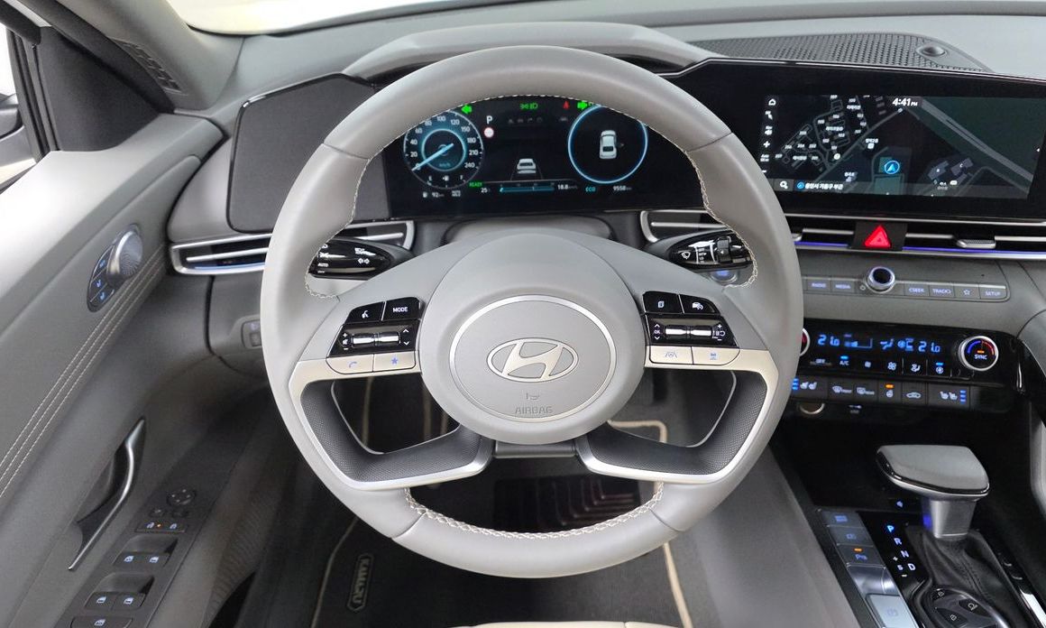 Hyundai AVANTE 2026
