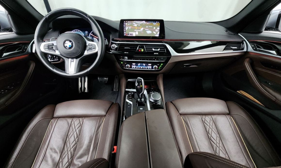 BMW 5-Series 2019